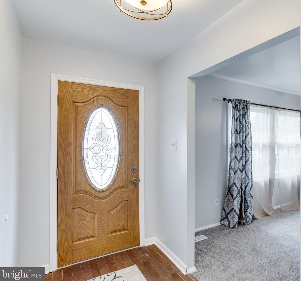 844 Copley Ave, Waldorf, MD 20602-2801