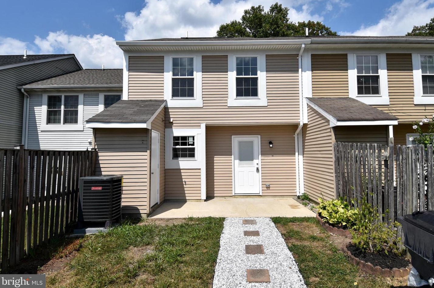 4097 Bluebird Dr, Waldorf, MD 20603-4515