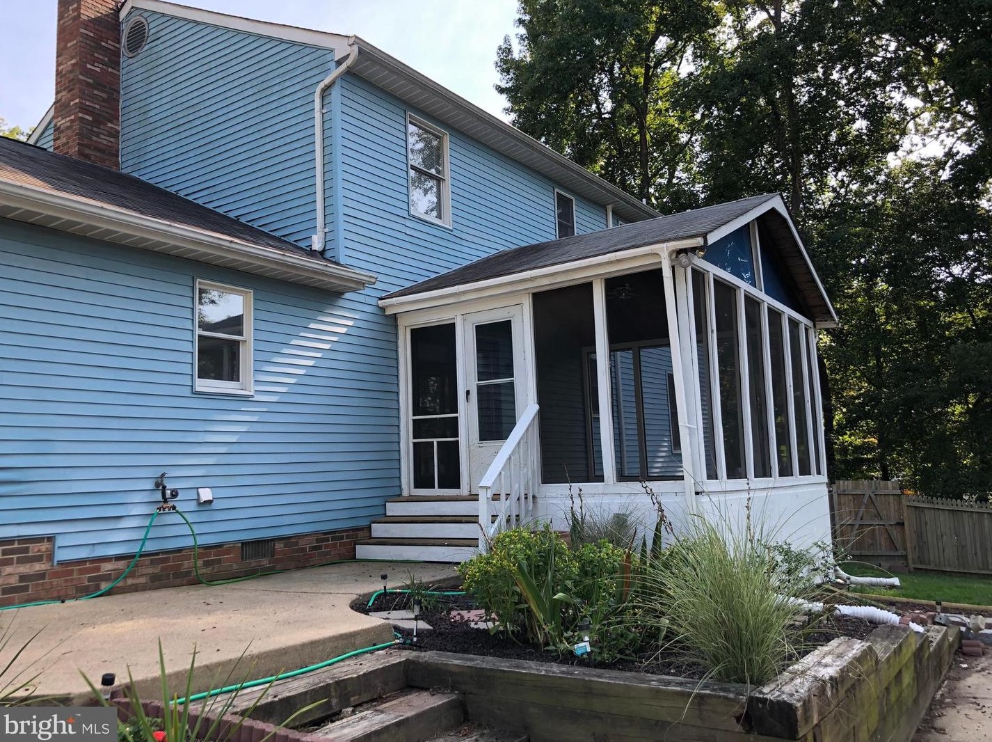 8333 Venture Dr, Waldorf, MD 20603-4065