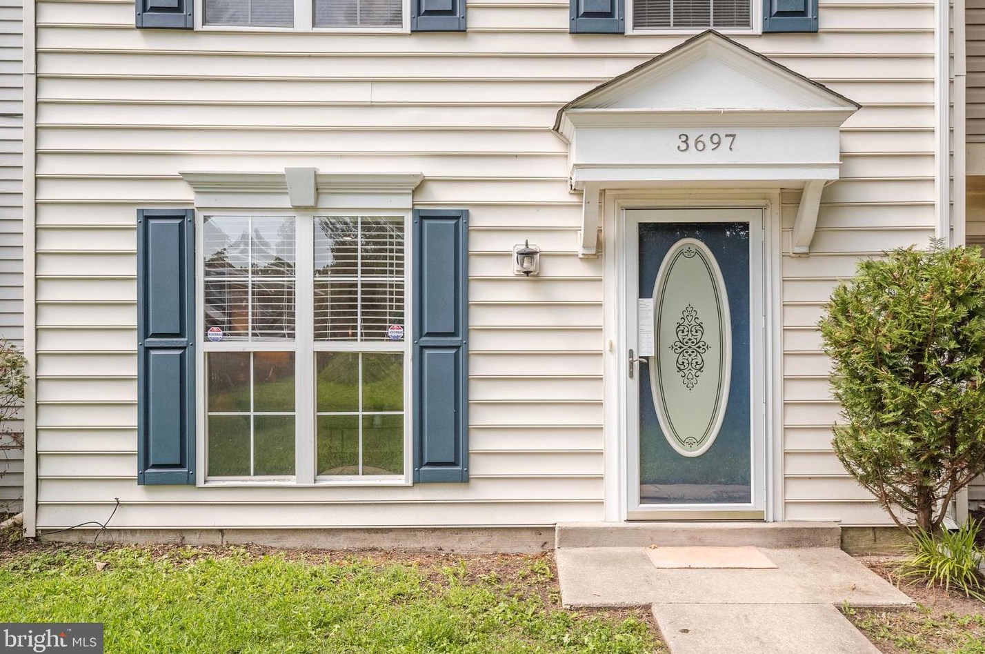 3697 Kempsford Field Pl, Waldorf, MD 20602-2593