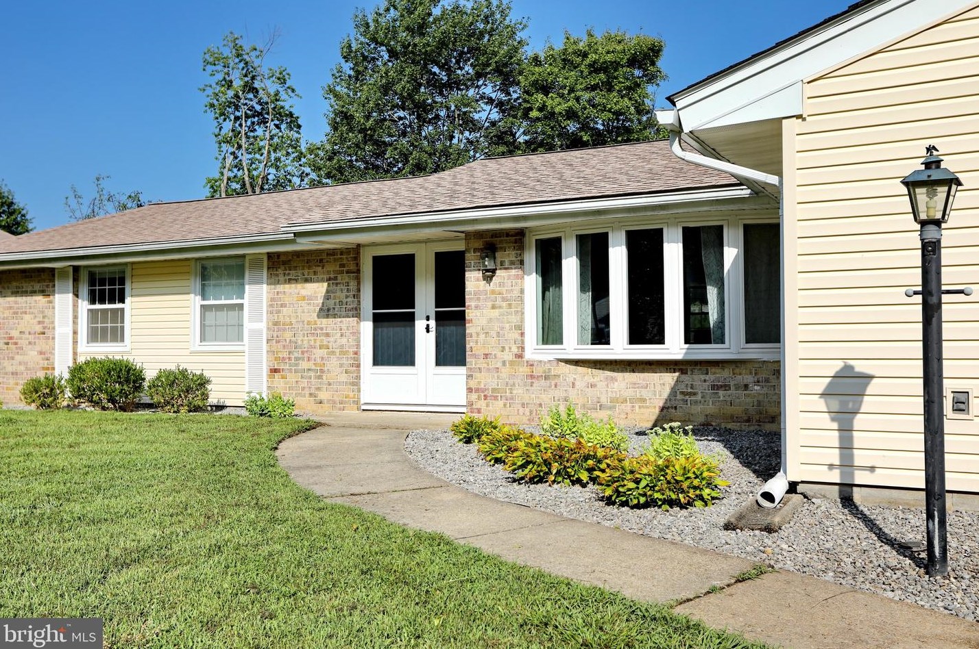 6324 Josephine Rd, Waldorf, MD 20601-3207