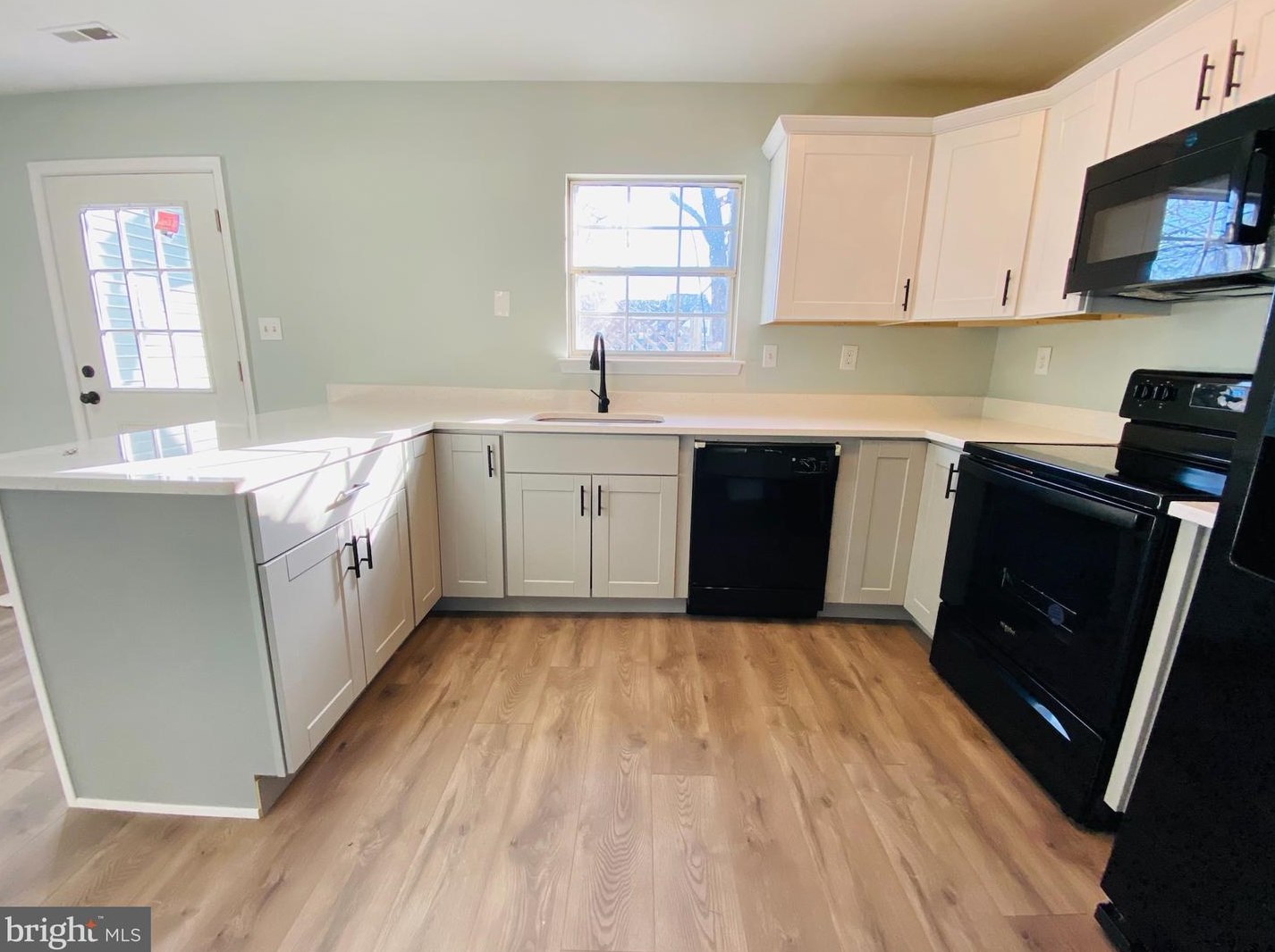 4071 Bluebird Dr, Waldorf, MD 20603-4569
