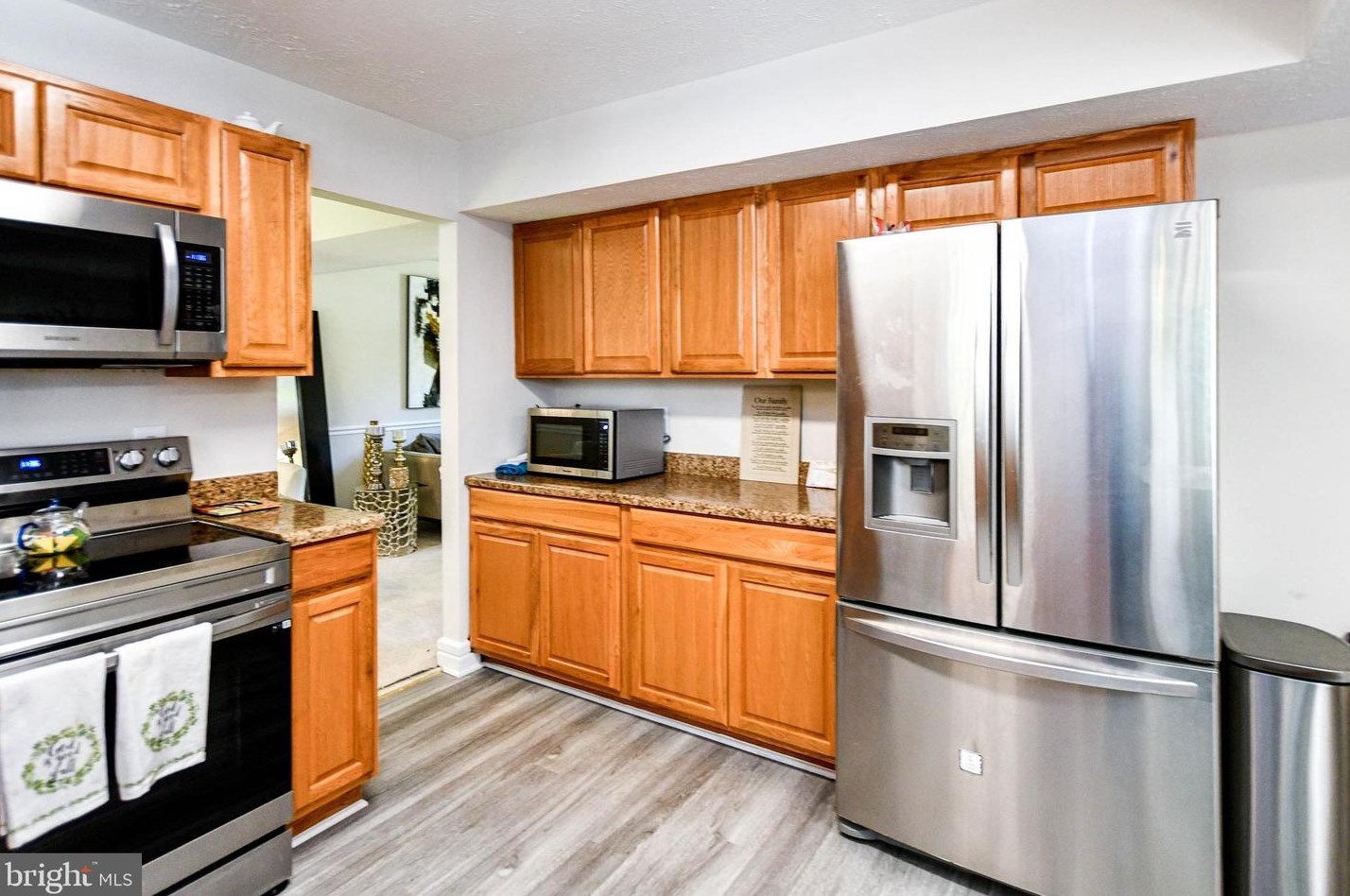 2182 Gothic Ct, Waldorf MD  20602-2226 exterior