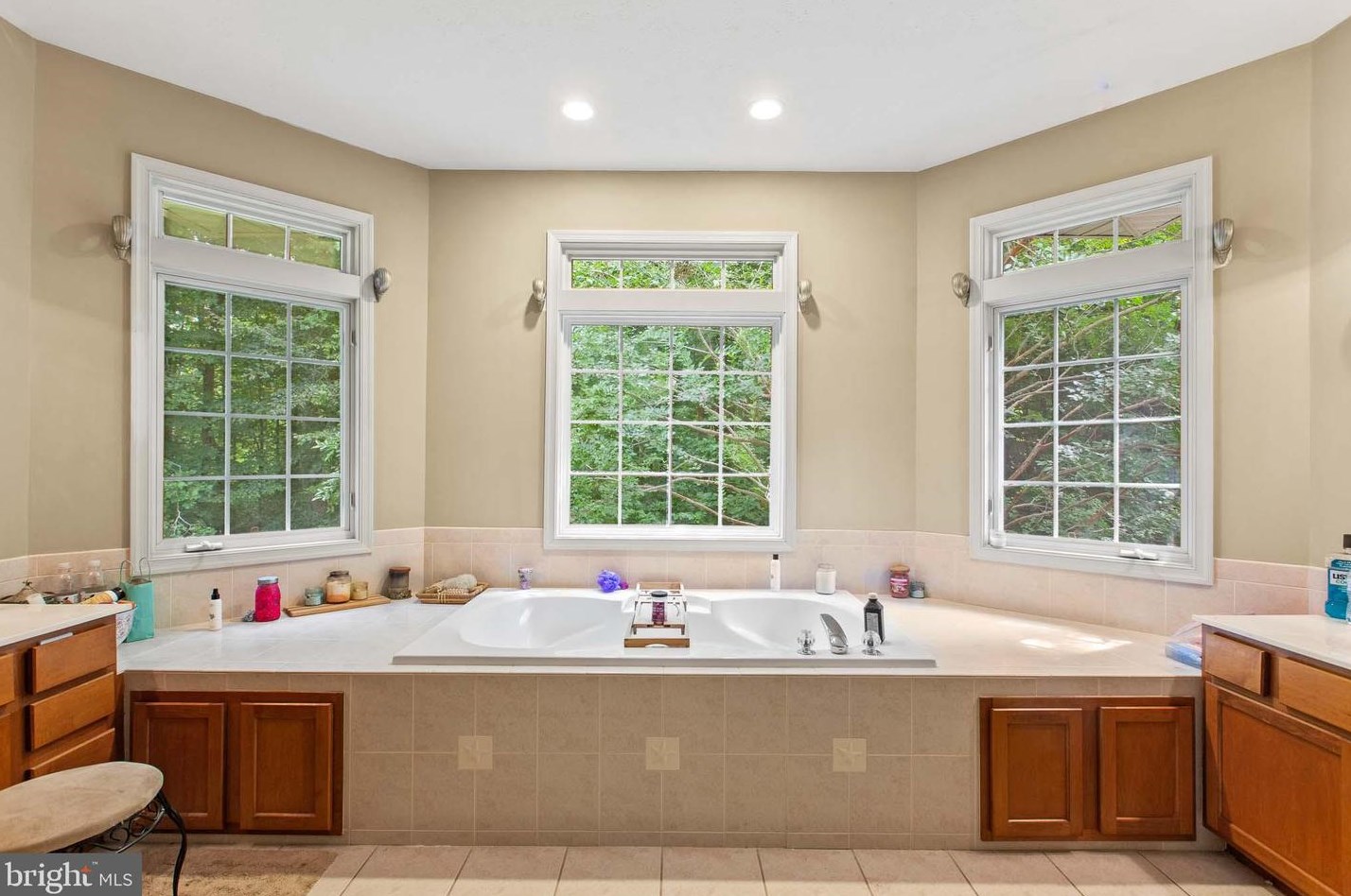 15715 Cloverleaf Ct, Hughesville MD  20637-2561 exterior