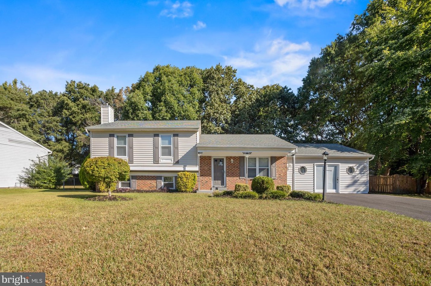 2416 Shade Oak Ct, Waldorf, MD 20601-4518