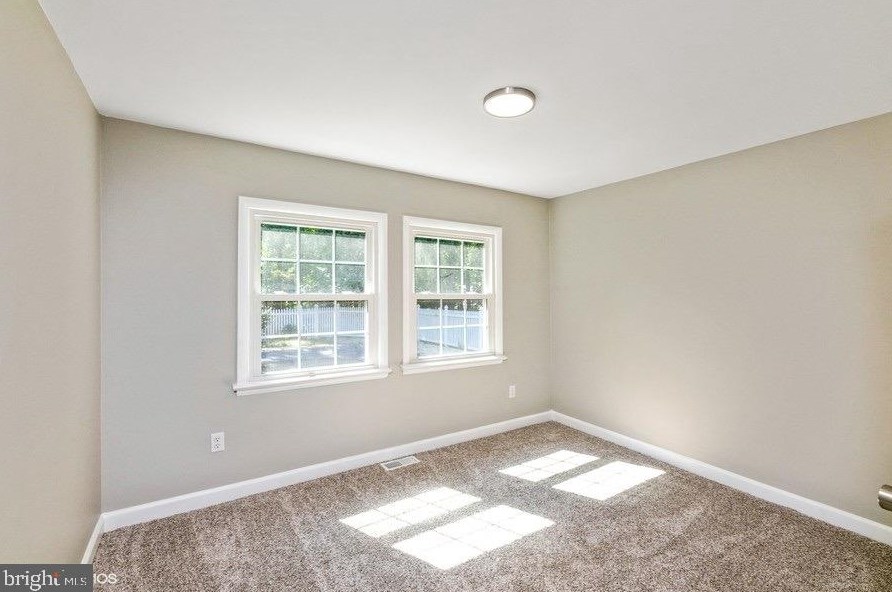 12301 Grosstown Rd, Hughesville MD  20637-2101 exterior