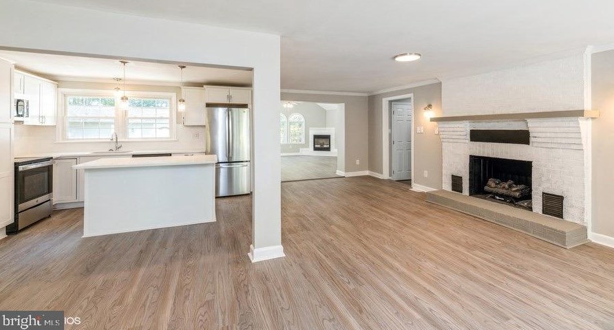 12301 Grosstown Rd, Hughesville MD  20637-2101 exterior