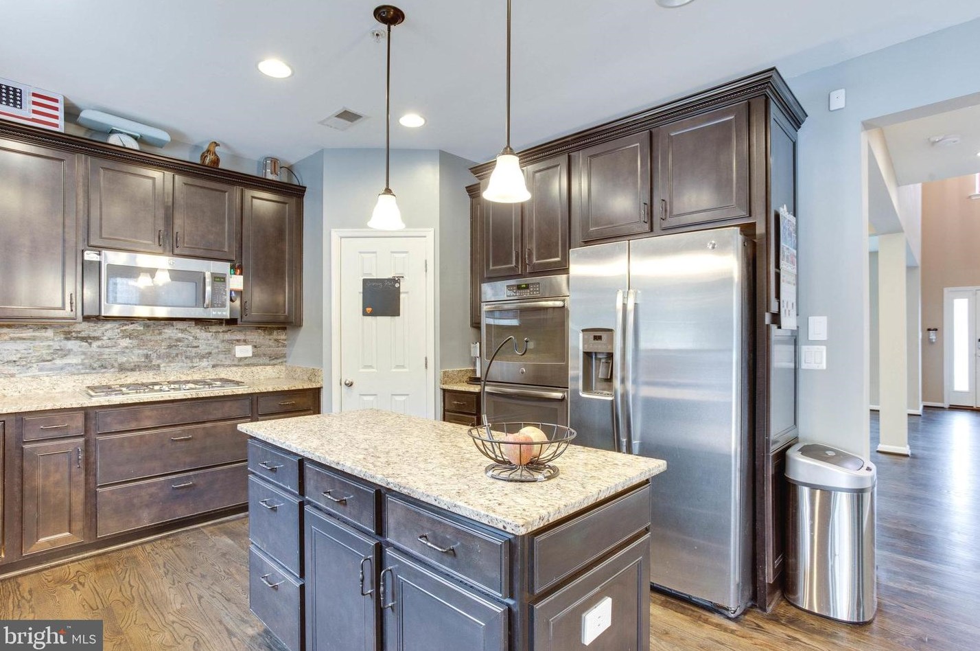 9788 Leighland Ct, Waldorf, MD 20603-4101