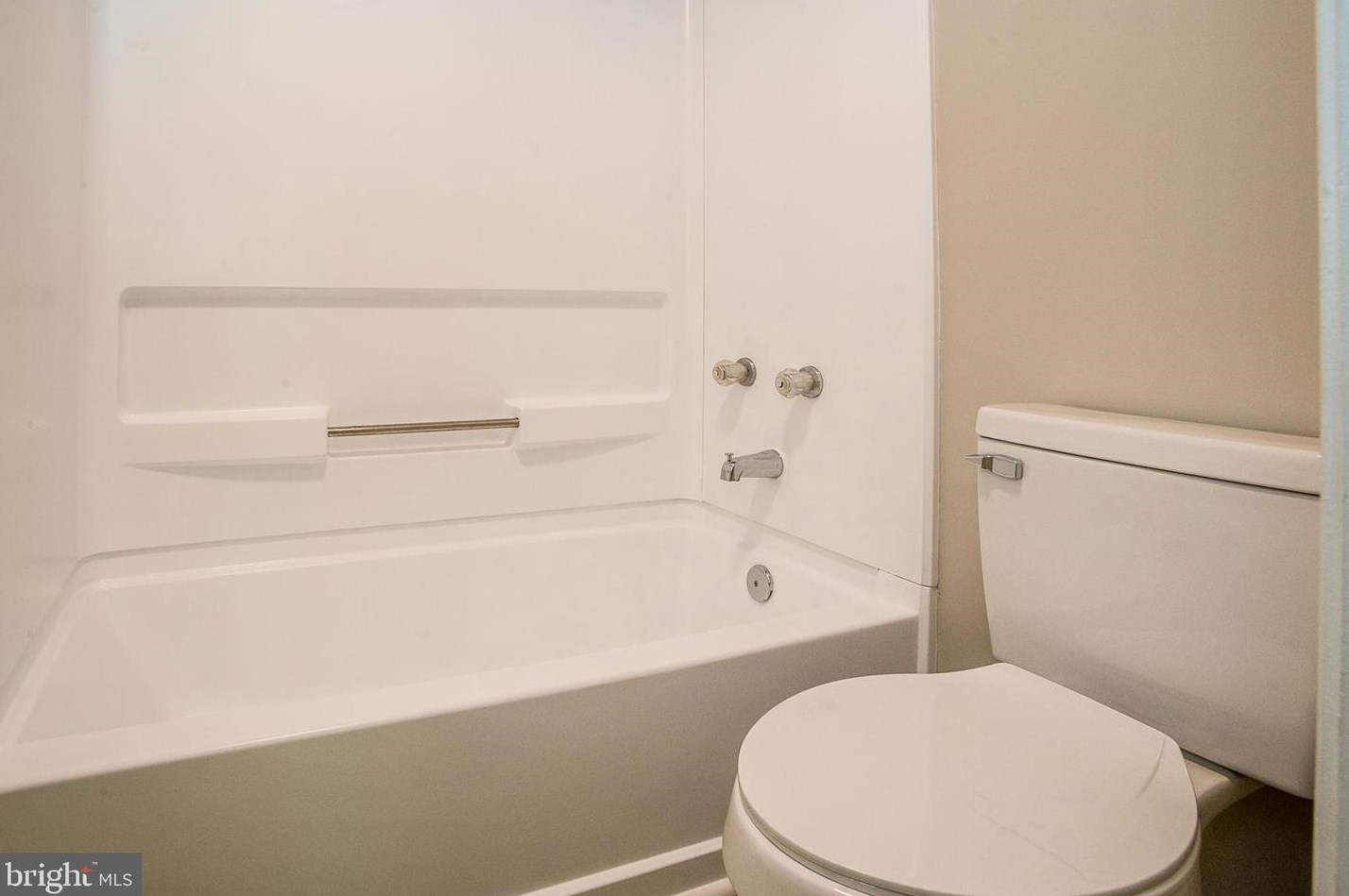 6009 Sirenia Pl, Waldorf MD  20603-4356 exterior