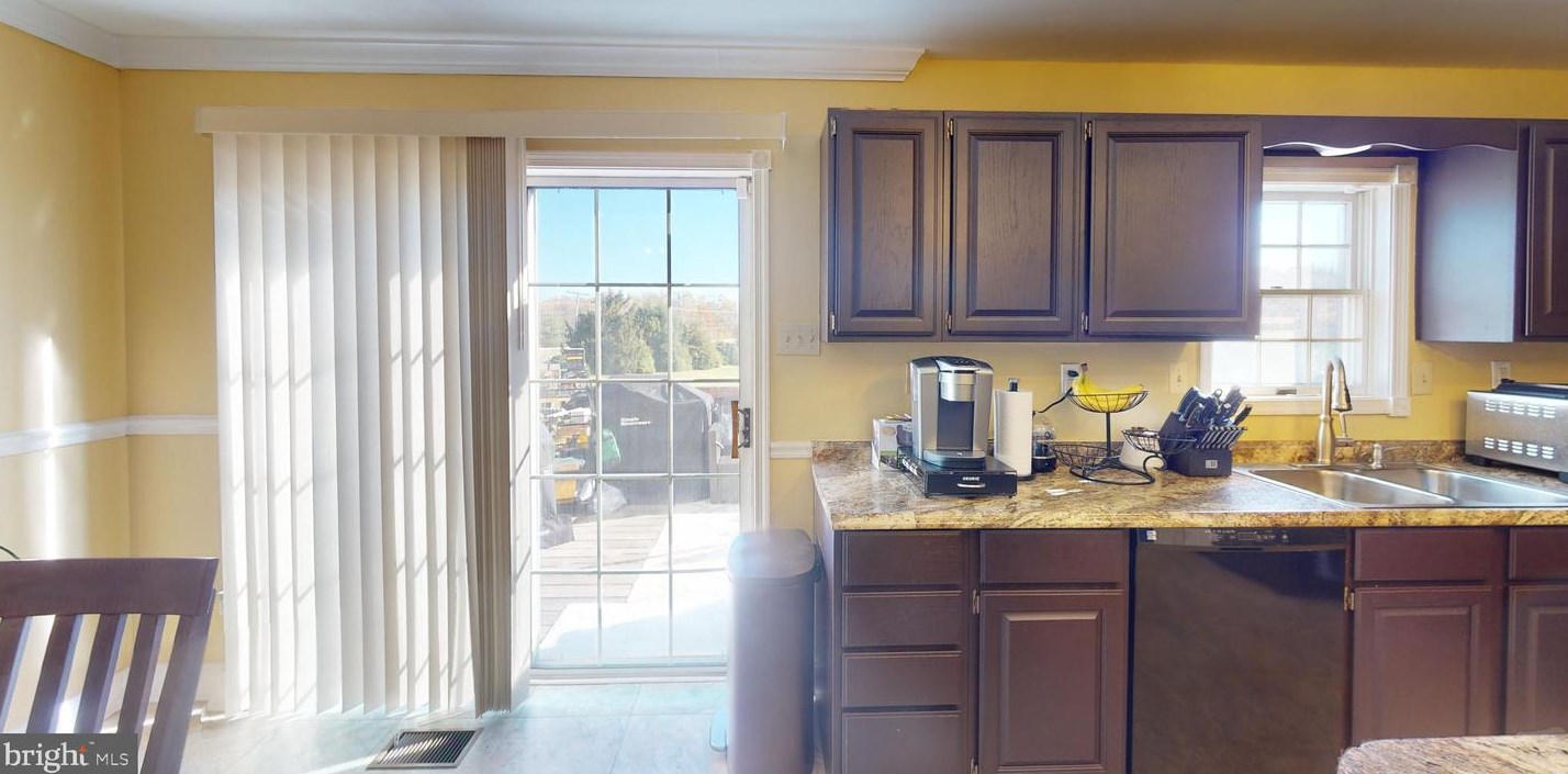 12445 Turtle Dove Pl, Waldorf MD  20602-1406 exterior