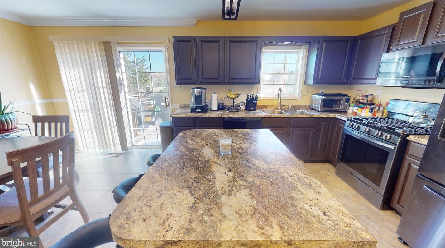 12445 Turtle Dove Pl, Waldorf MD  20602-1406 exterior