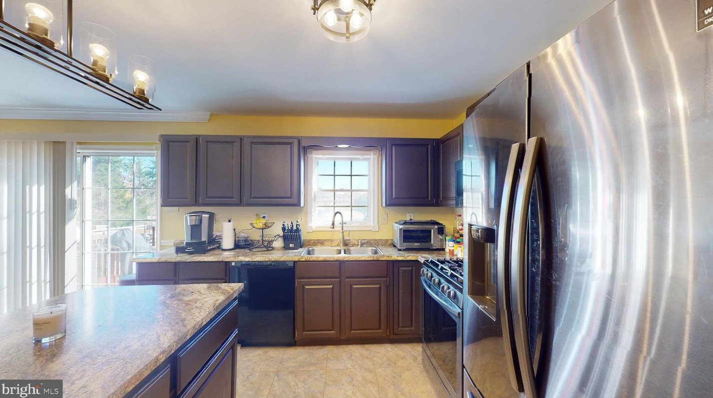 12445 Turtle Dove Pl, Waldorf MD  20602-1406 exterior