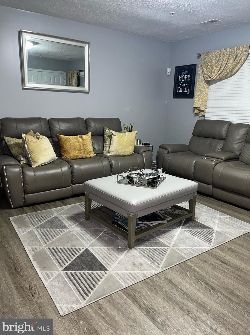 2525 Enterprise Pl, Waldorf MD  20601-4952 exterior