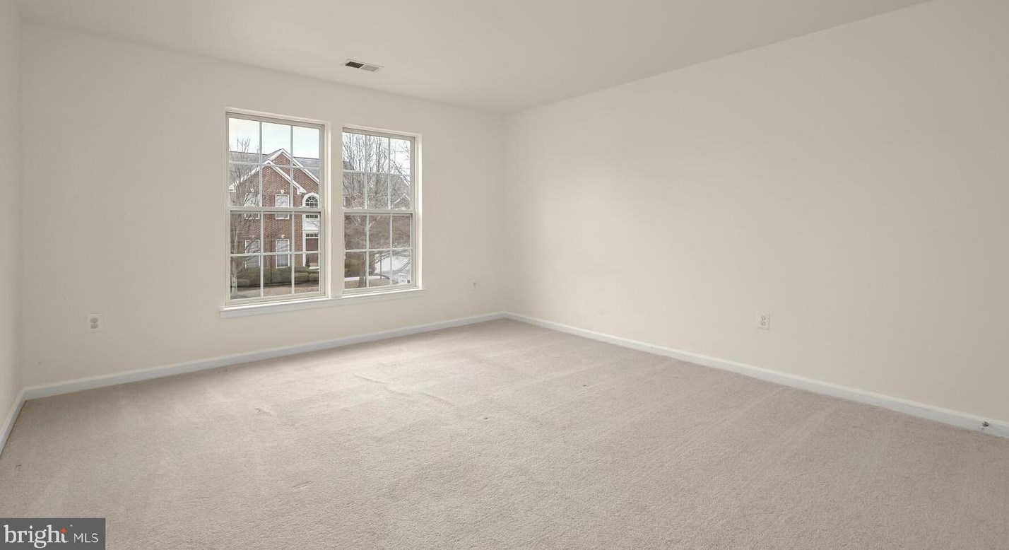 10543 Sugarberry St, Waldorf MD  20603-5715 exterior