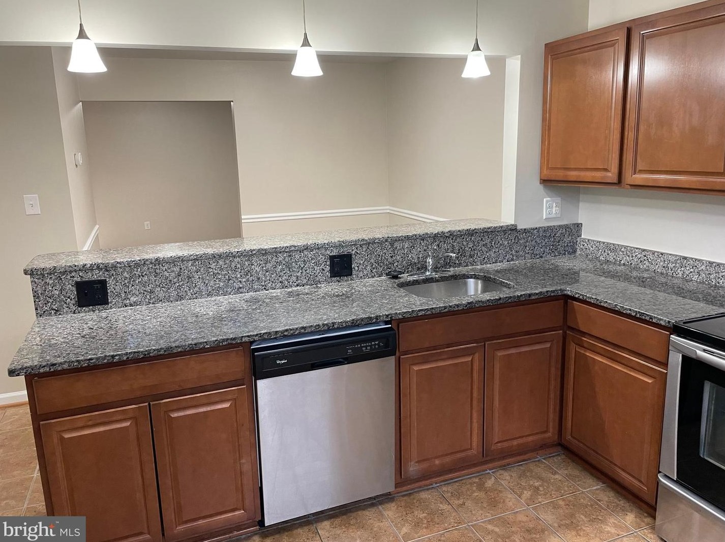 1648 Pin Oak Dr, Waldorf, MD 20601