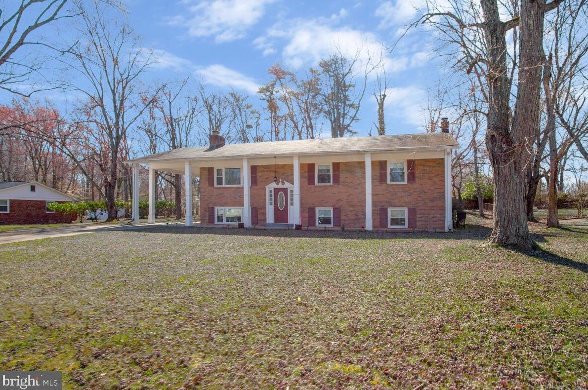 11209 Carroll Dr, Waldorf, MD 20601-2605