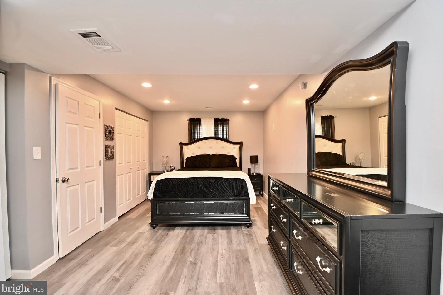 1698 Pin Oak Dr, Waldorf MD  20601-3540 exterior