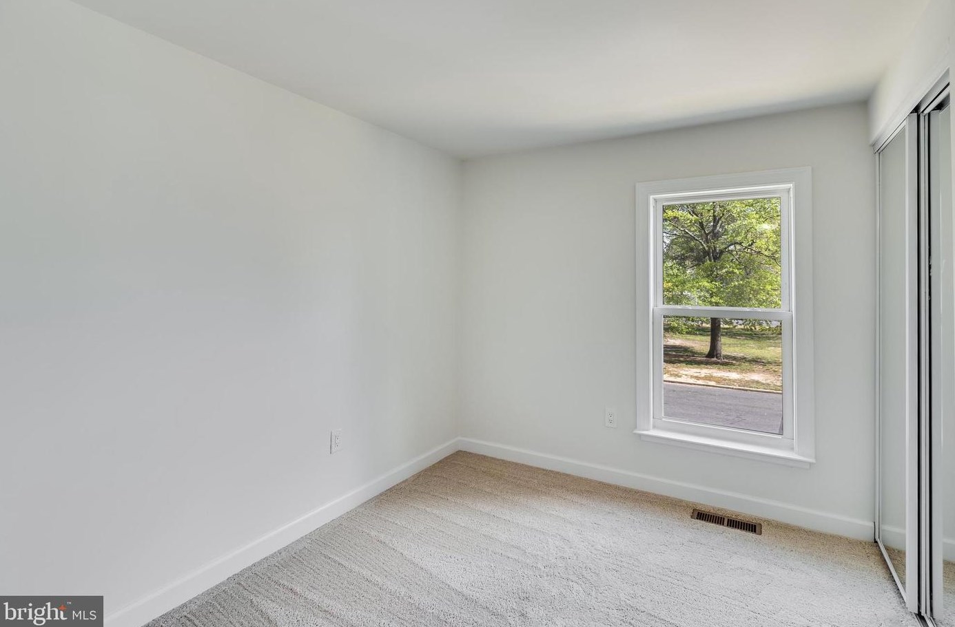 2633 Rooks Head Pl, Waldorf MD  20602-2056 exterior