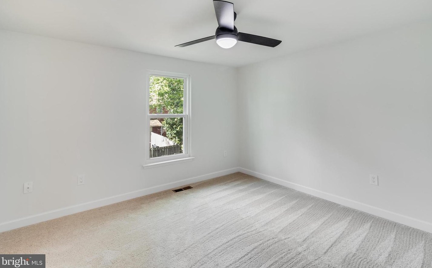 2633 Rooks Head Pl, Waldorf MD  20602-2056 exterior
