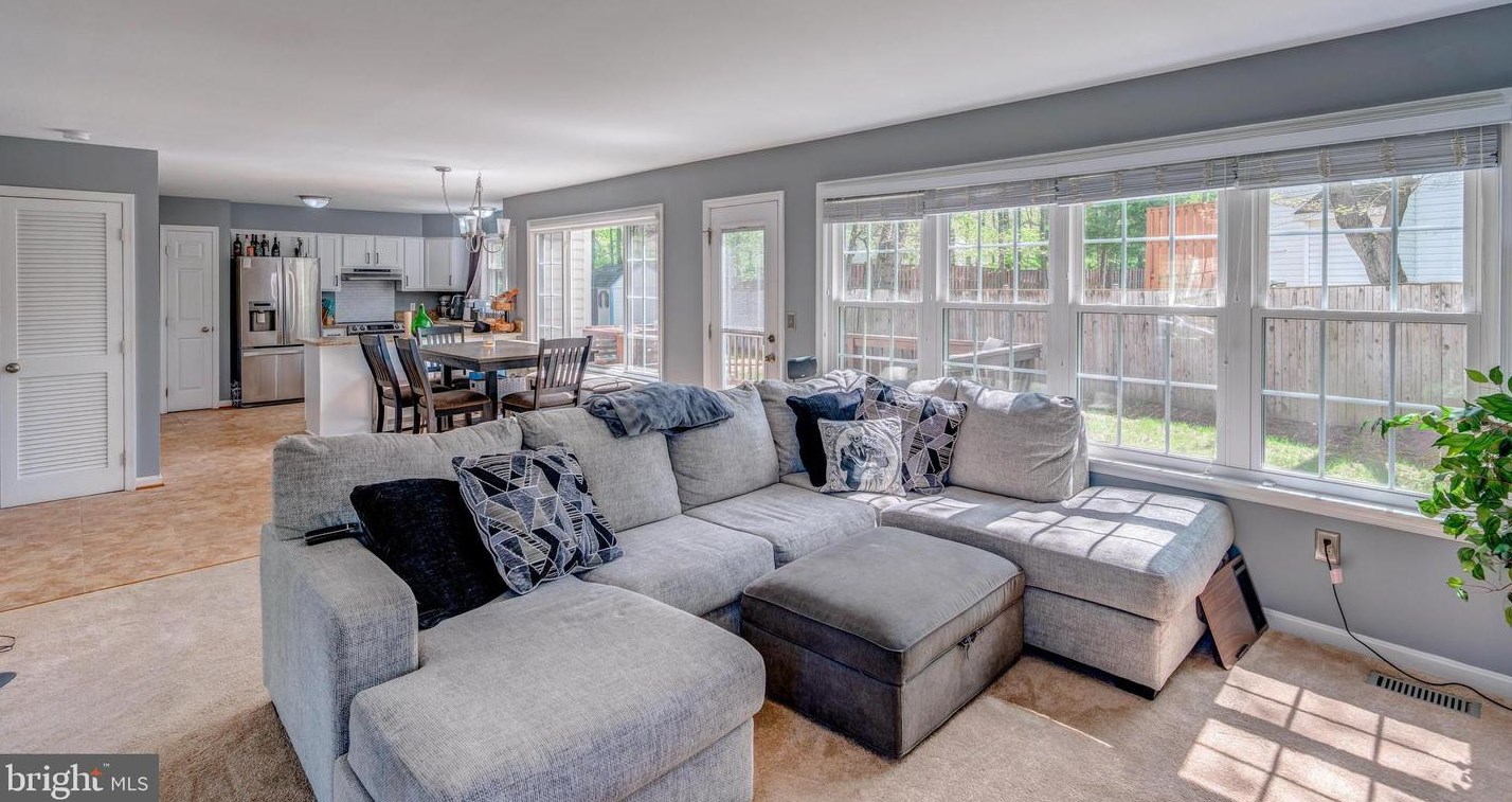 11642 Cygnet Dr, Waldorf MD  20601-2633 exterior