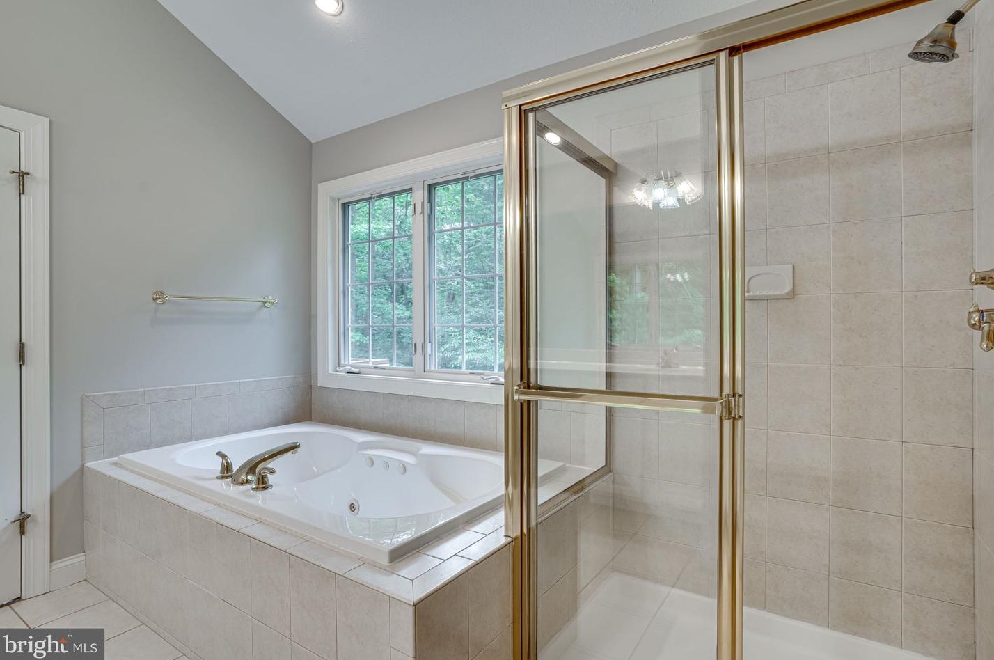 15660 Cloverleaf Ct, Hughesville MD  20637-2545 exterior