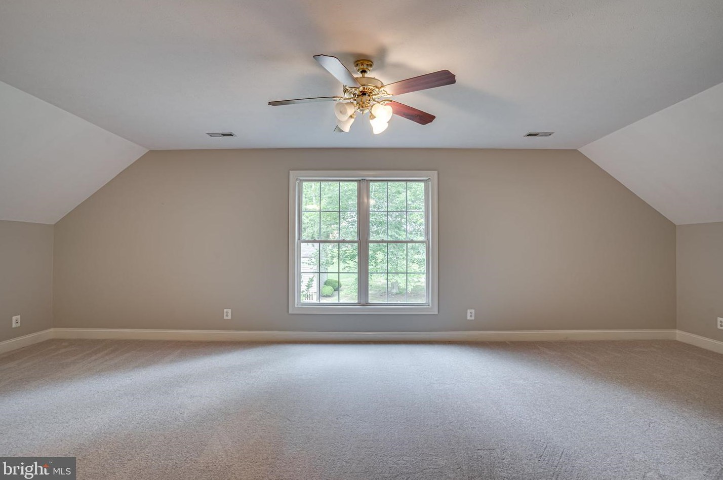 15660 Cloverleaf Ct, Hughesville MD  20637-2545 exterior