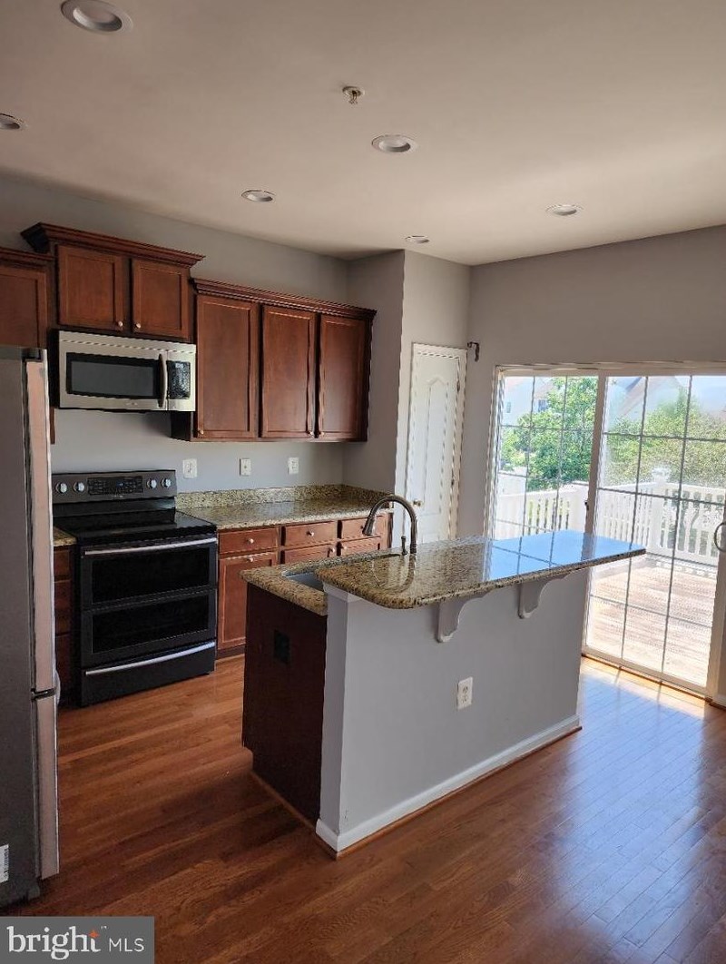 11709 Palm Desert Pl, Waldorf MD  20602-5100 exterior