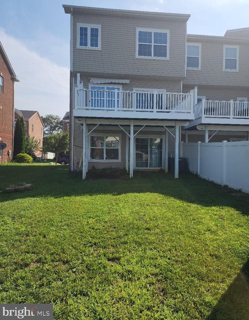 11709 Palm Desert Pl, Waldorf MD  20602-5100 exterior