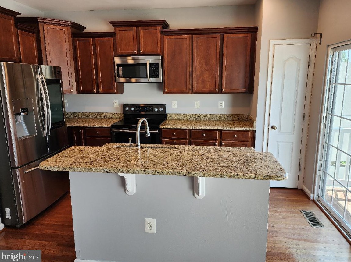 11709 Palm Desert Pl, Waldorf MD  20602-5100 exterior