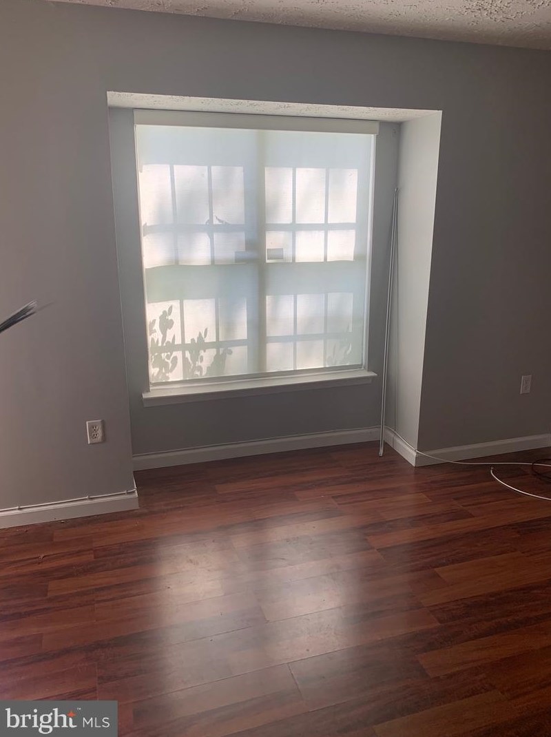 1522 Pin Oak Dr, Waldorf, MD 20601-3587