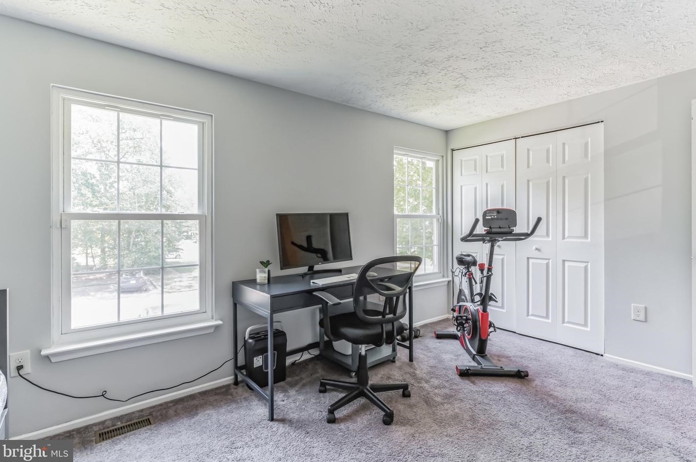 1572 Pin Oak Dr, Waldorf MD  20601-3587 exterior