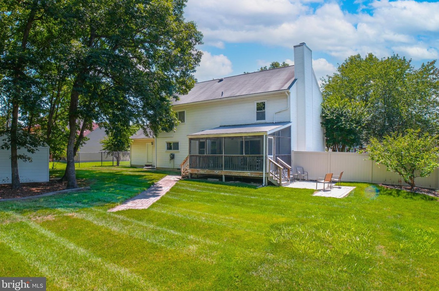 12204 Holm Oak Dr, Waldorf, MD 20601-4522