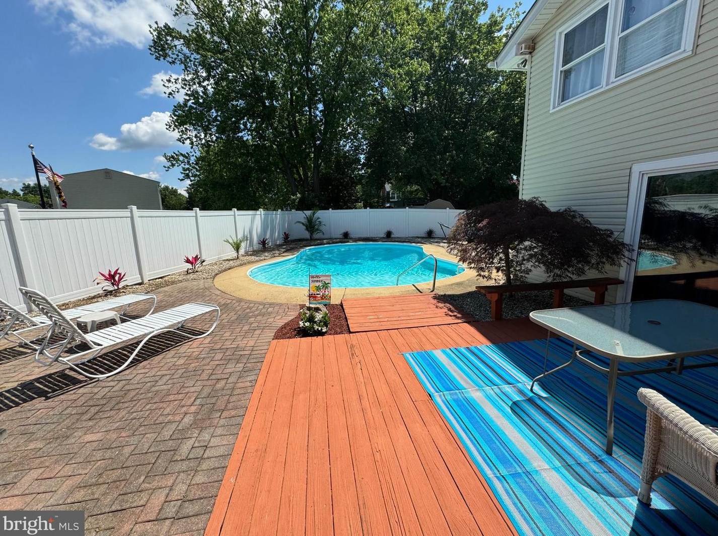 2207 Pinefield Ct, Waldorf, MD 20601
