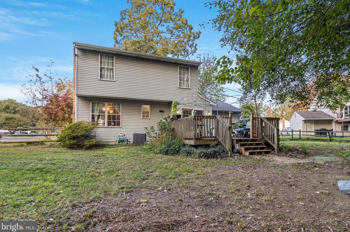 2543 Charter Oak Dr, Waldorf, MD 20601