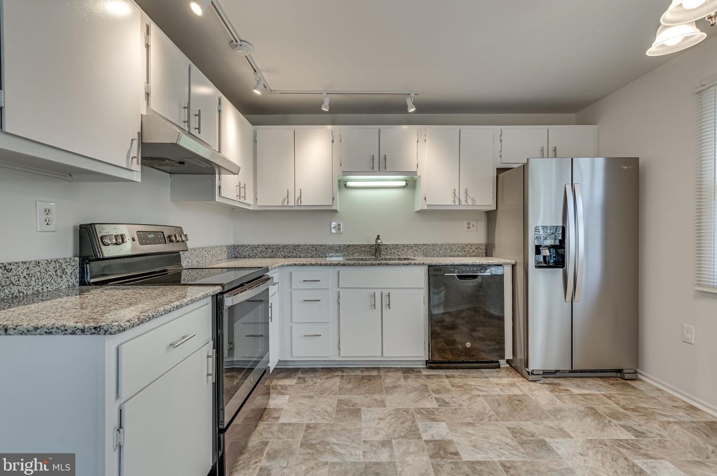 2228 Pinefield Rd, Waldorf, MD 20601-3363