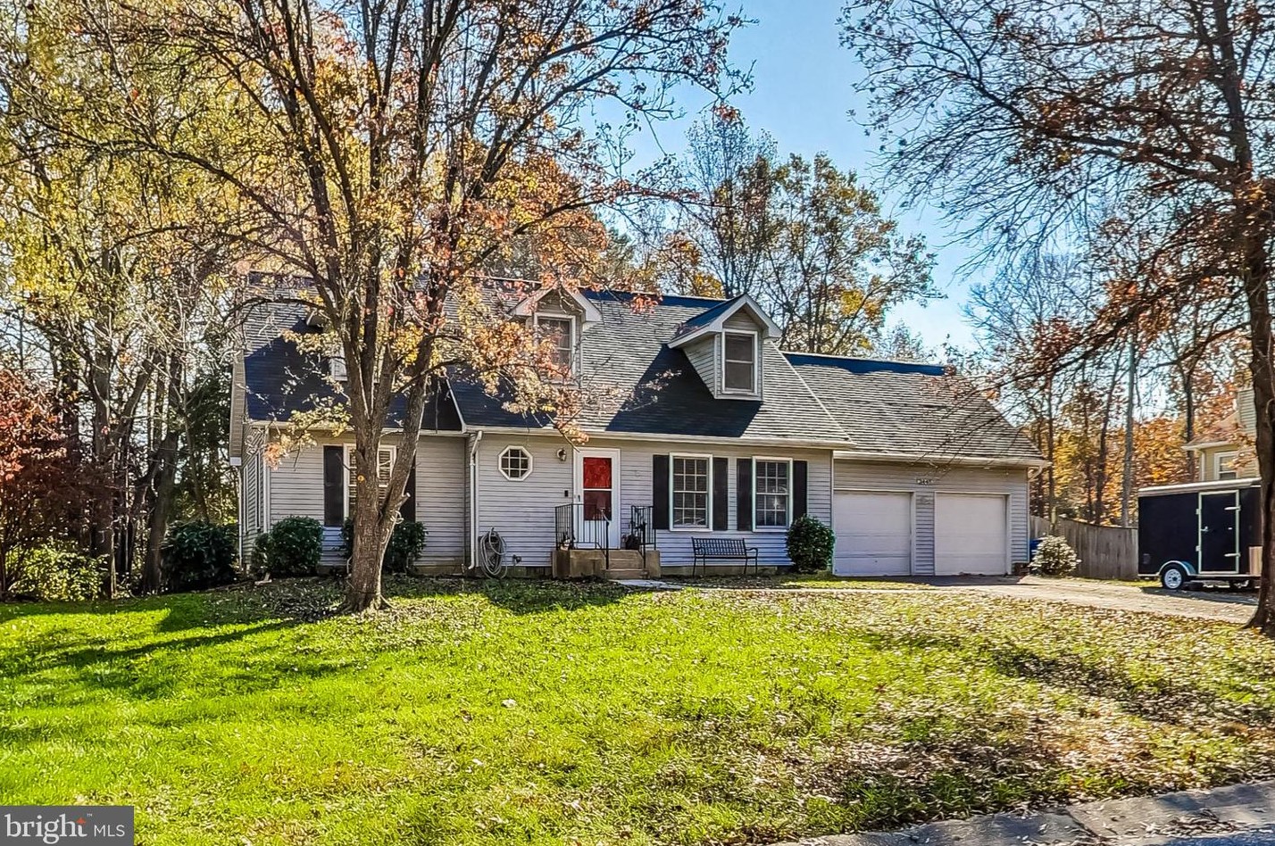 3445 Williamsburg Dr, Waldorf, MD 20601