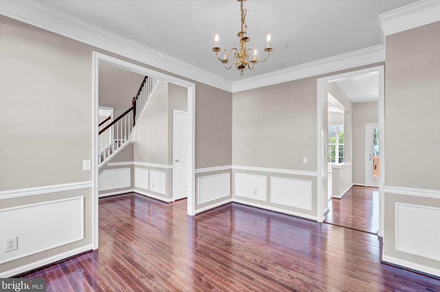 10391 Kentsdale Dr, Waldorf, MD 20603
