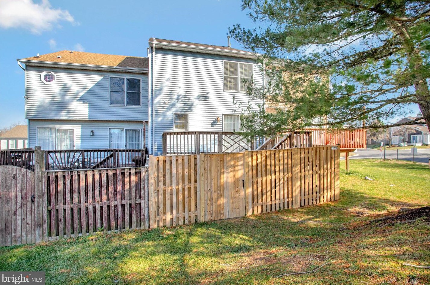 12402 Derek Pl, Waldorf MD  20602-1408 exterior