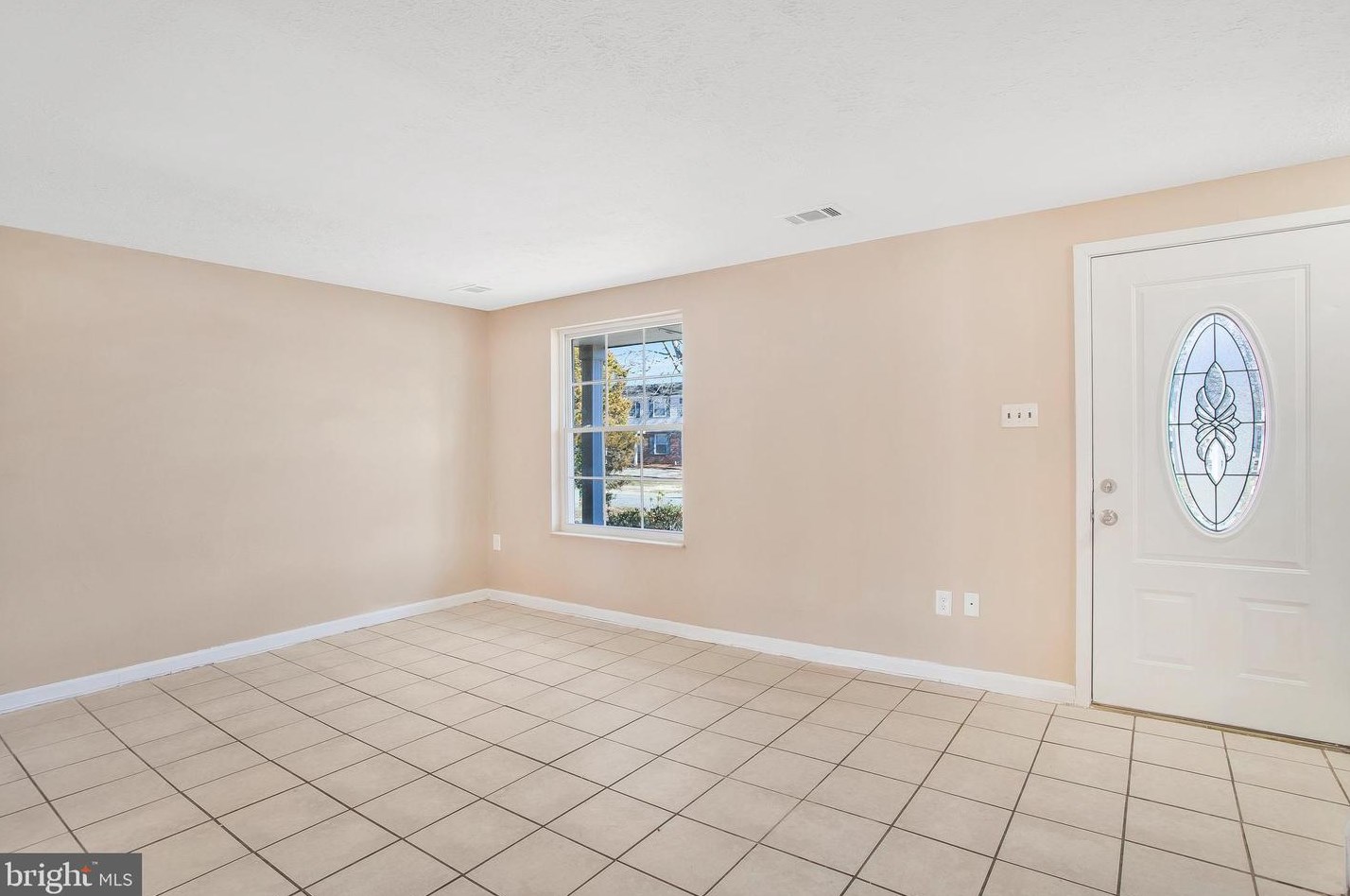 4221 Quigley Ct, Waldorf, MD 20602
