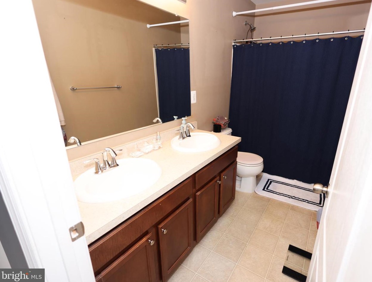 11728 Palm Desert Pl, Waldorf MD  20602-5100 exterior