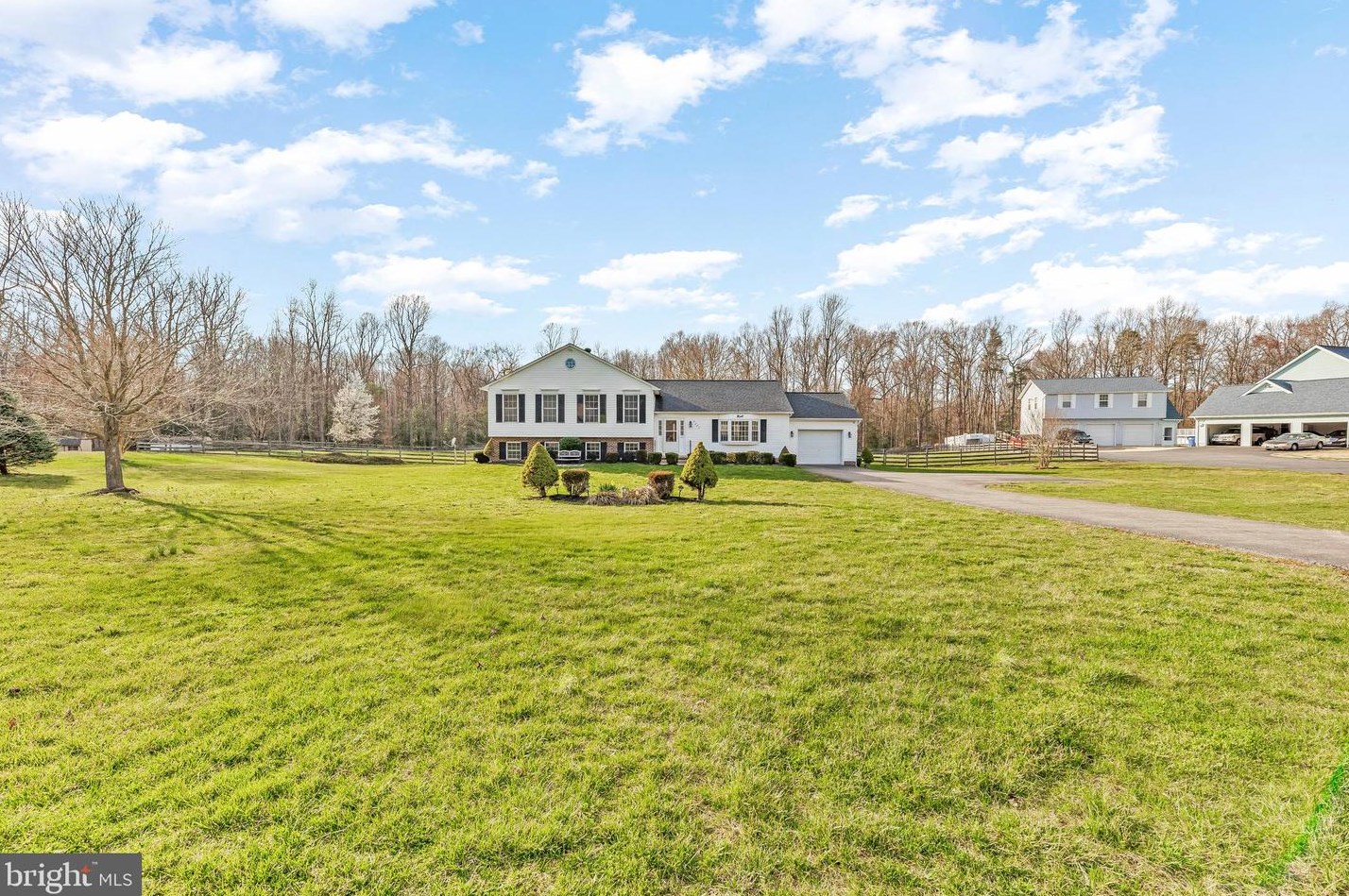 5285 Stowe Ln, Waldorf, MD 20601