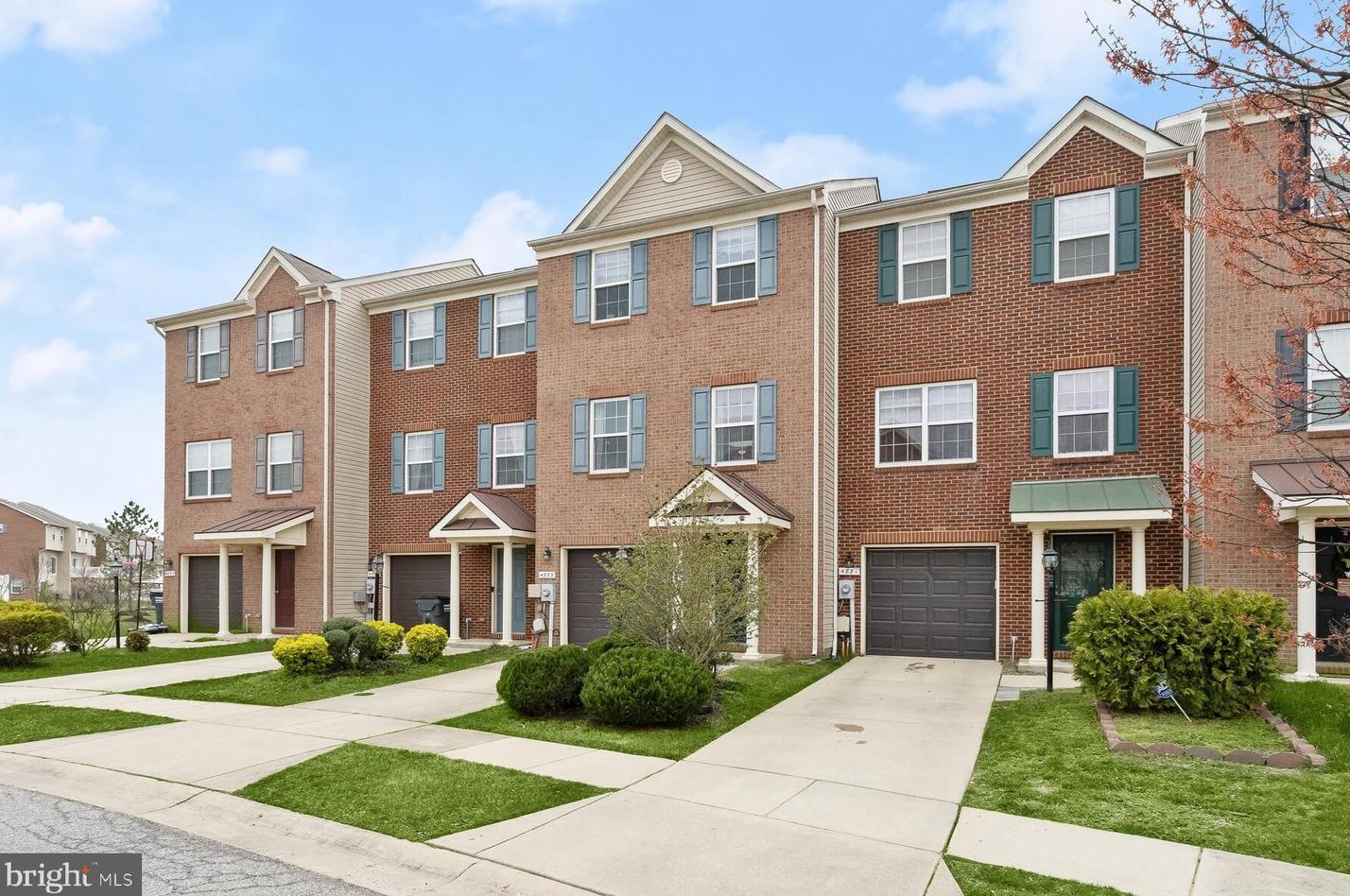 4883 Olympia Pl, Waldorf, MD 20602