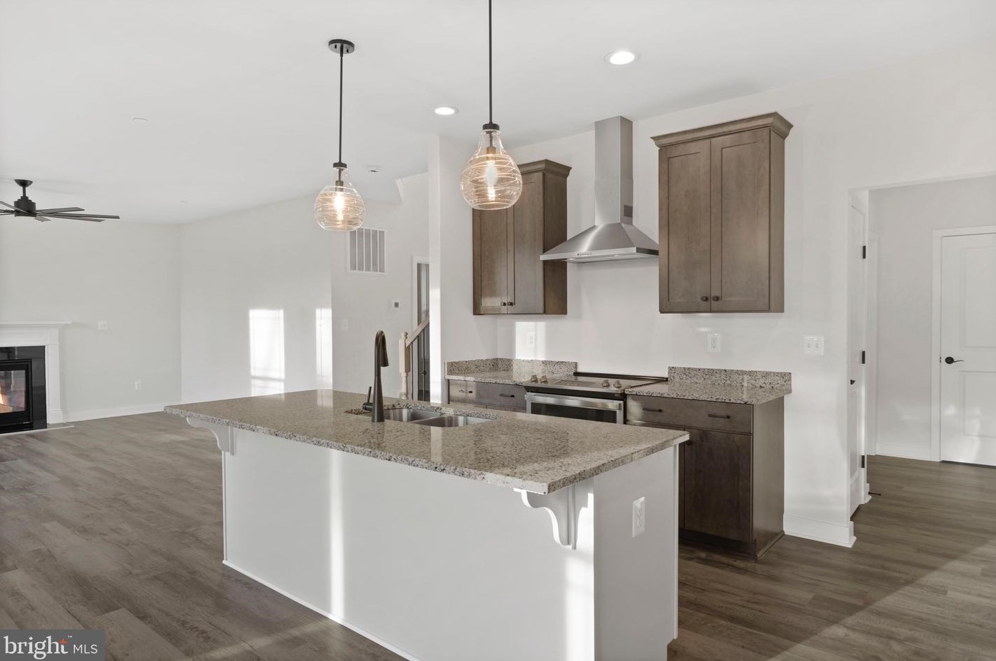 12831 Grosstown Rd, Hughesville MD  20637-2118 exterior