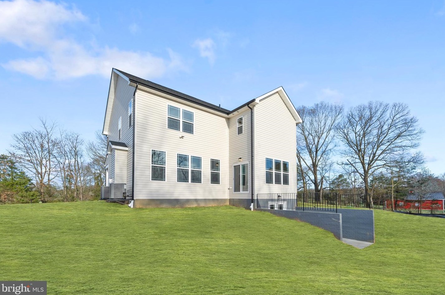 12831 Grosstown Rd, Hughesville MD  20637-2118 exterior