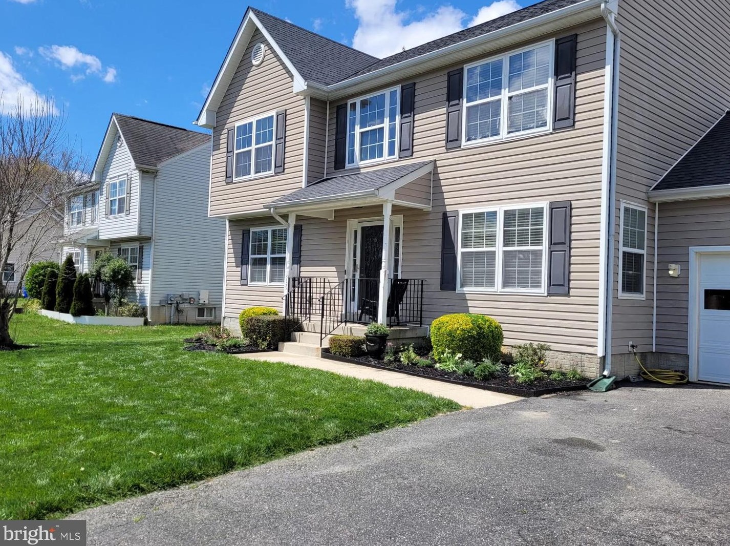 1739 Red Oak Ln, Waldorf, MD 20601