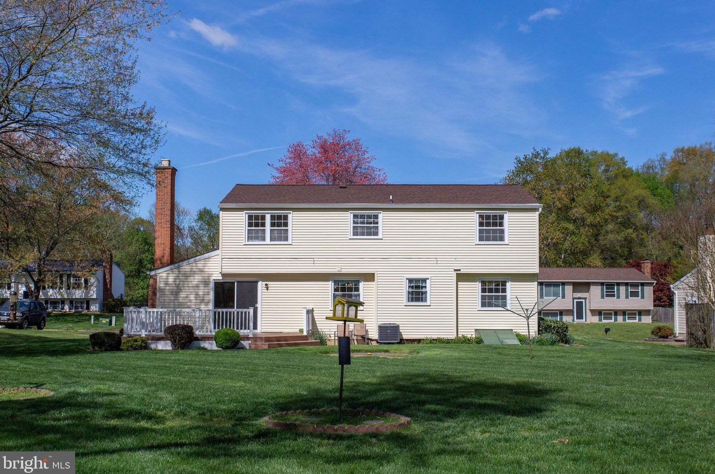 2236 Sandalwood Dr, Waldorf, MD 20601