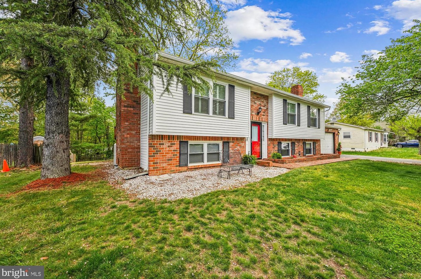 2380 Ironwood Dr, Waldorf, MD 20601