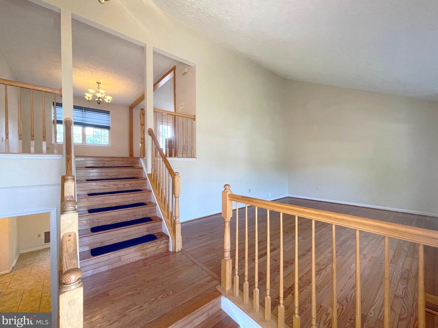 10389 Chamberlin Ct, Waldorf, MD 20601-3946