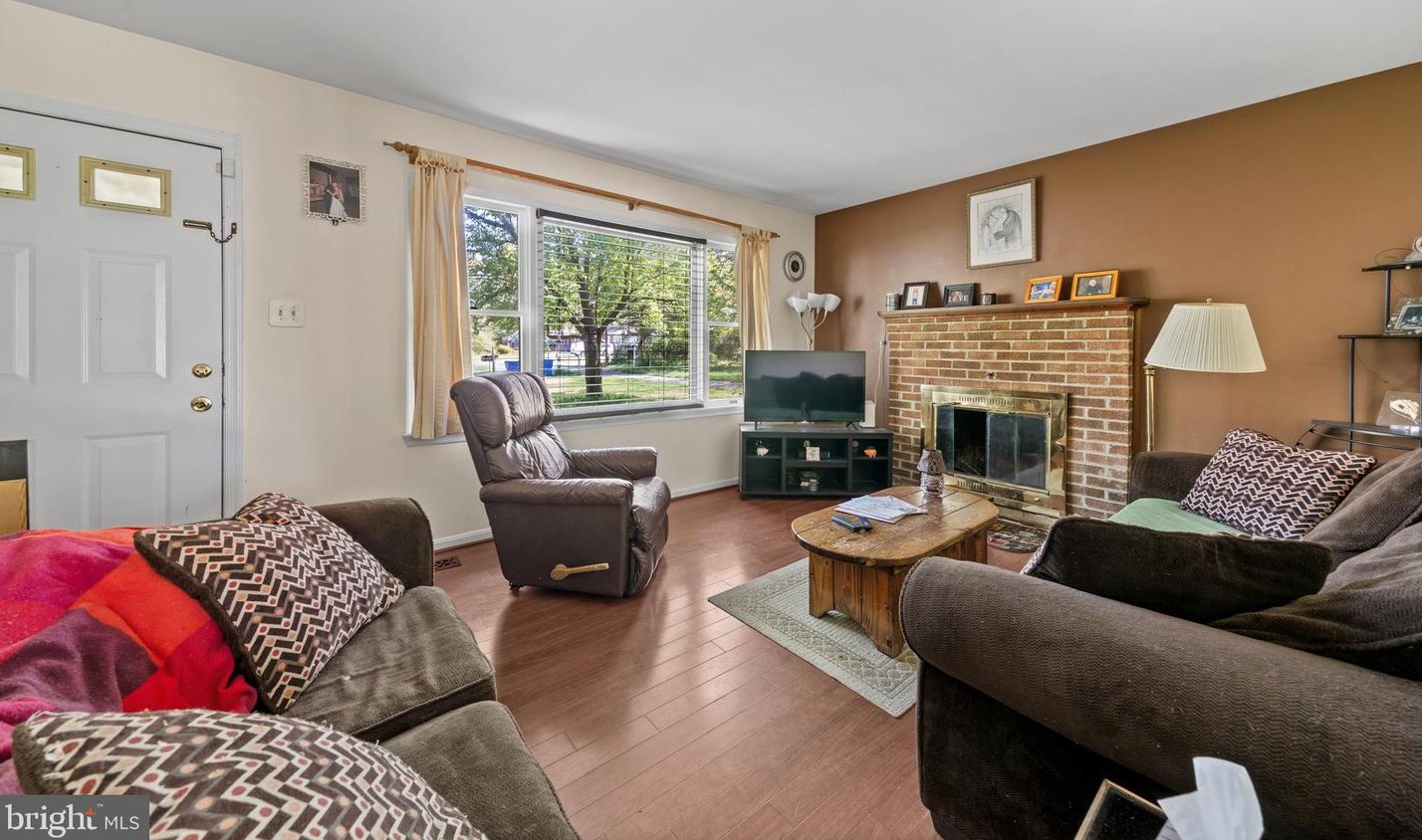 11944 Montgomery Ln, Waldorf, MD 20602