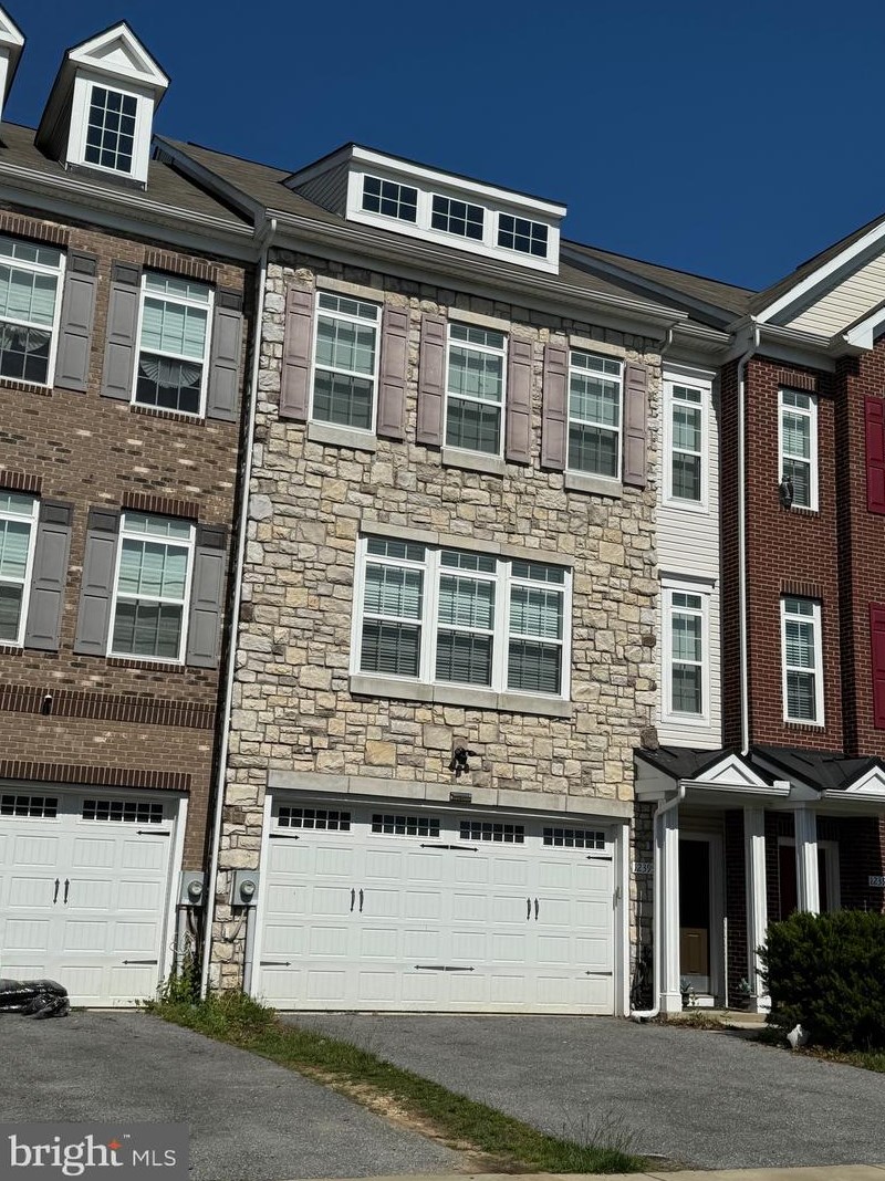 12395 Sandstone St, Waldorf, MD 20601
